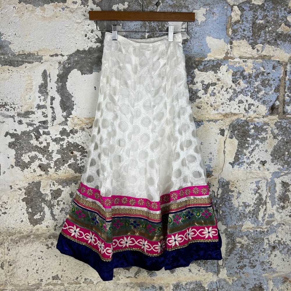 Unbranded Lehenga Long Skirt Girls 28 White Pink Blue Embroidered Border